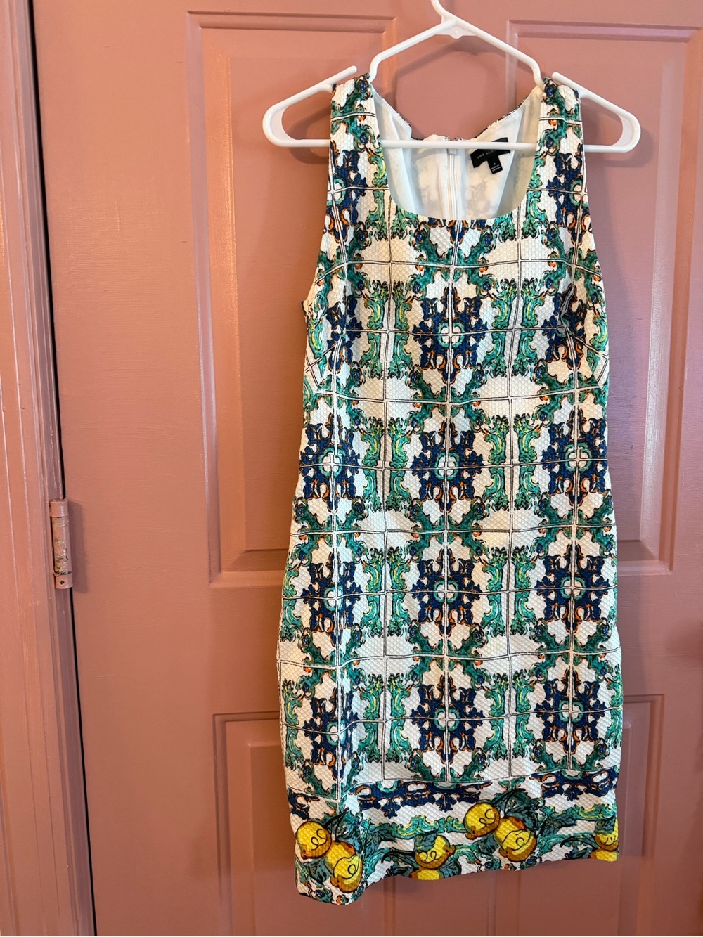 The Limited Sheath Dress 🍋